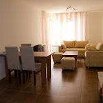 Complex Lucky شقة فندقية